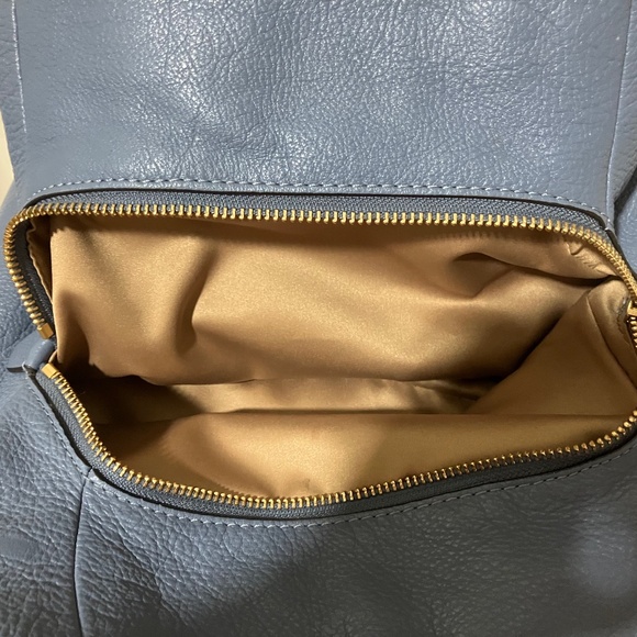 Cornflower Blue Coach Three-Compartment Handbag - Picture 2 of 10